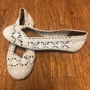 Jeffrey Campbell Ibiza Last Light Blue Crochet Flats Size 10
